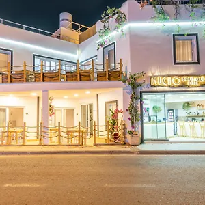 Mucho Boutique Hotel